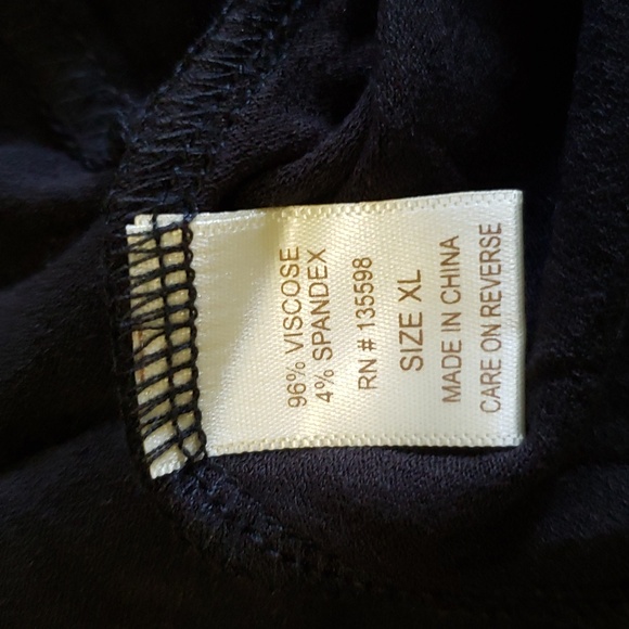 Liberty Love Maternity Midi dress - Picture 12 of 12